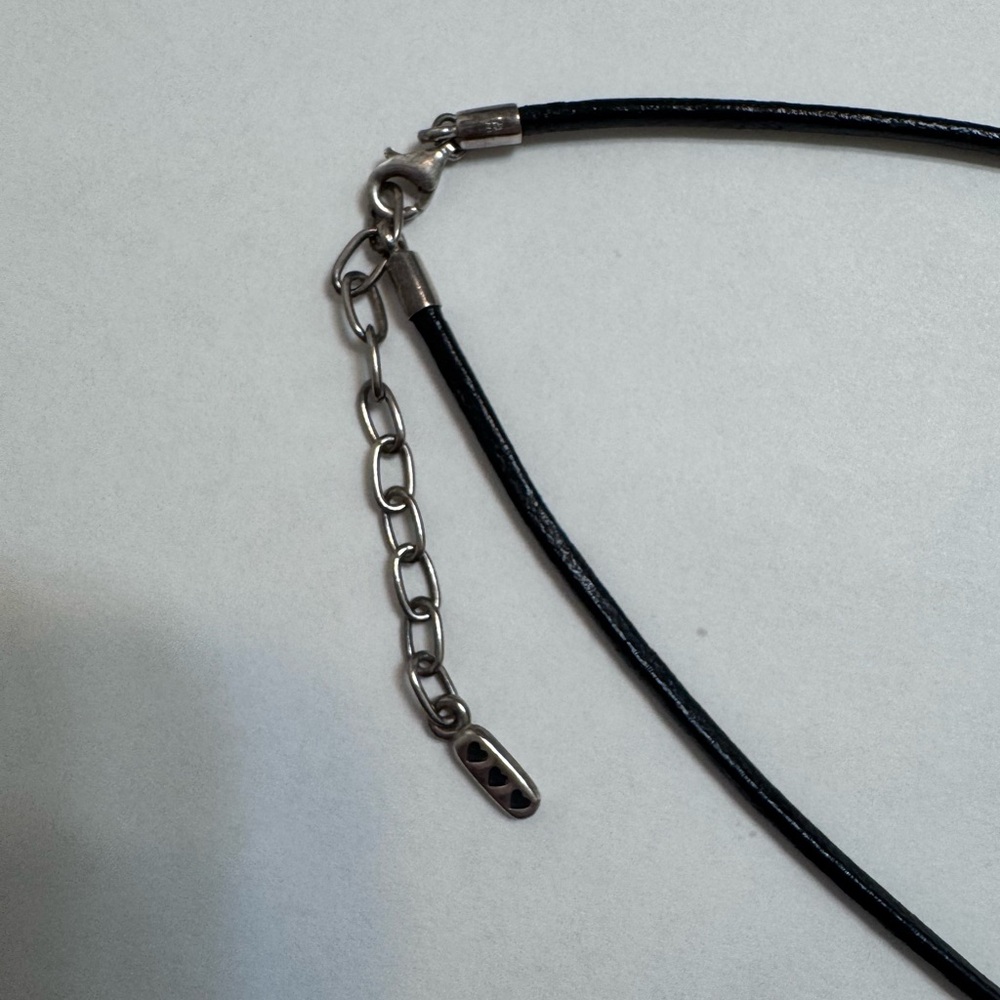 PANDORA Leather Sterling Silver Necklace With Heart Charm - Picture 4 of 6